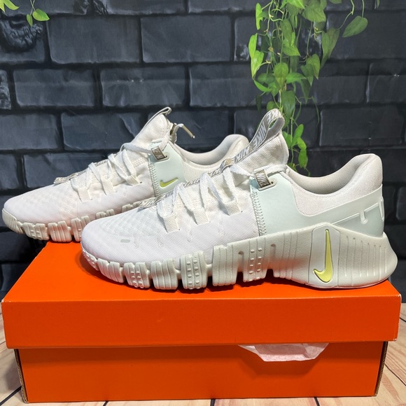 Nike Free Metcon 5 PRM - Picture 3 of 10